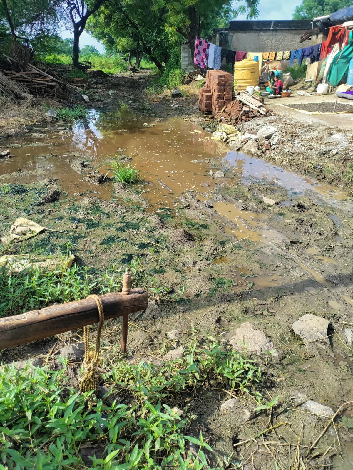 अबब…..वासरे ग्रामस्थांचे आरोग्य आले धोक्यात 