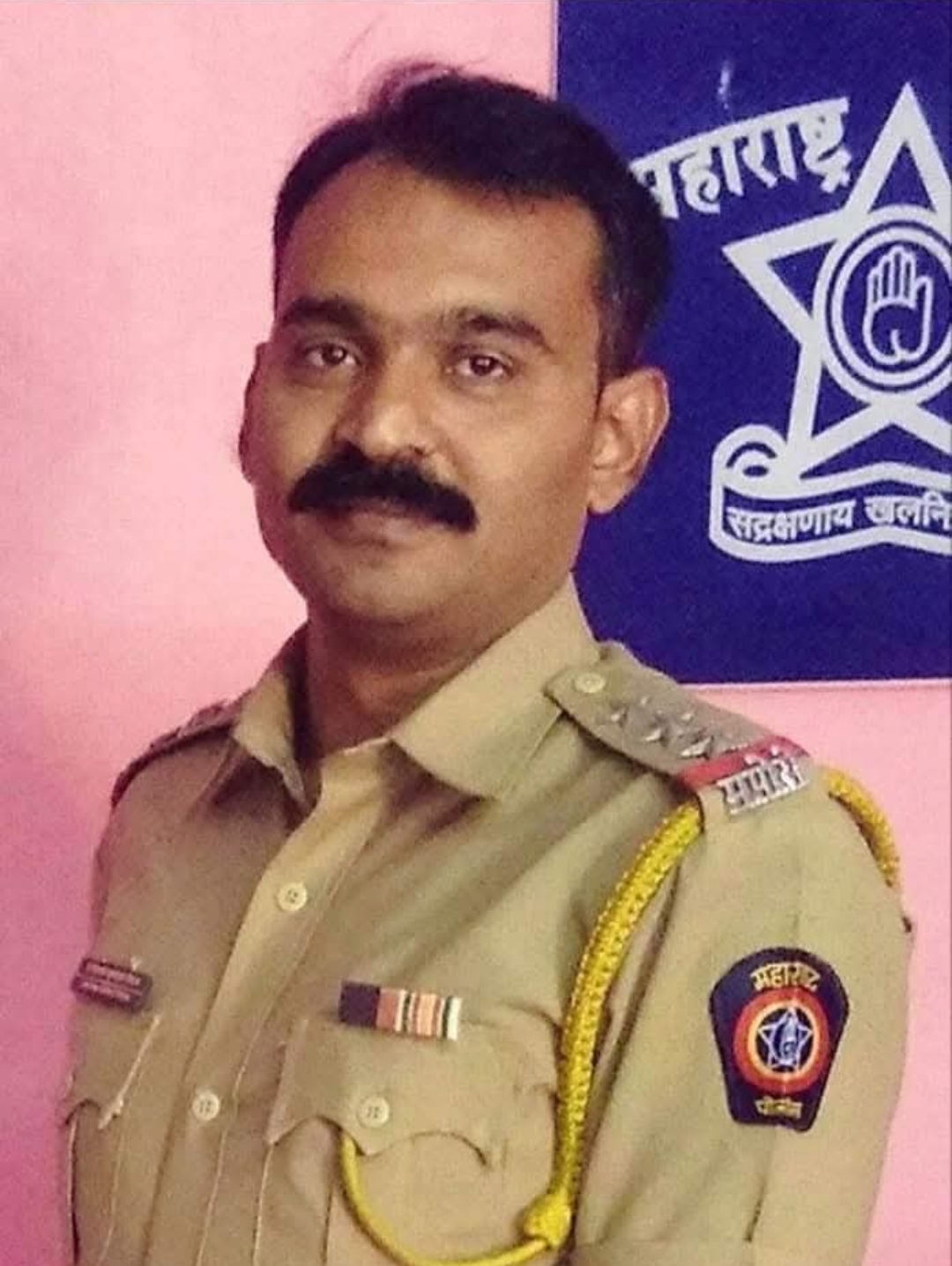 वटपौर्णिमेला पूजेसाठी जाताना महिलांनो सावधान! महाराष्ट्र पोलिसांकडून महत्त्वाची नियमावली जारी…..​चोरटे आणि चैन स्नॅचर्सपासून सतर्क राहण्याचे आवाहन; आपत्कालीन मदतीसाठी ११२ क्रमांकावर संपर्क साधा